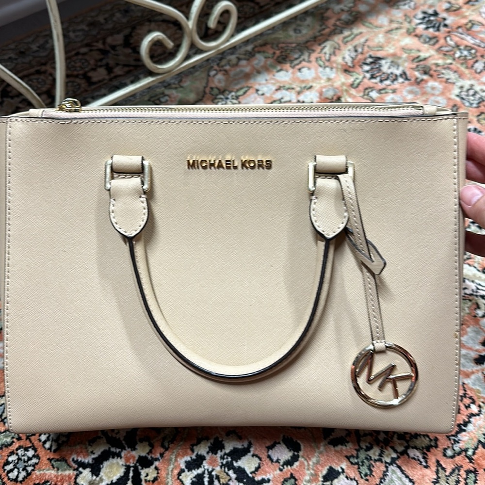 Michael Kors “Kellen” Leather Medium Satchel